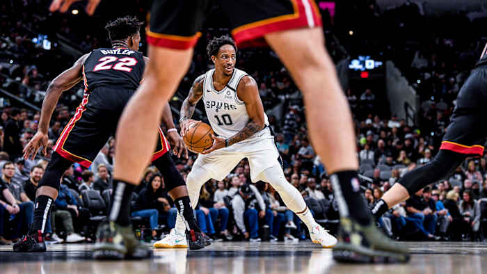 demar-derozan-spurs-nba-free agent